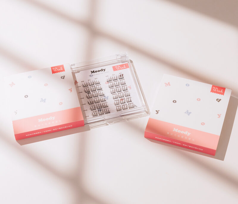 免膠假睫毛怎麼卸除/保存？